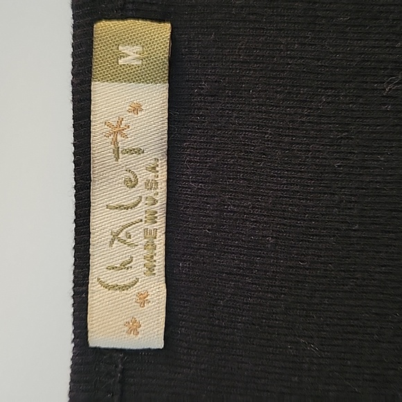 Chalet Cotton Black Shirt with Flip-Flop Design Medium - Picture 3 of 5